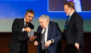 El mundo del toro reconoce a Anson por su incondicional defensa de la tauromaquia