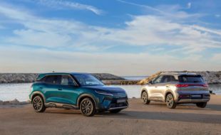 BYD confirma que su fábrica de Hungría arrancará en 2026 y el Atto 2 liderará su ofensiva eléctrica europea