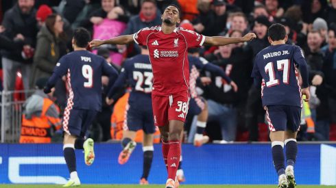 Liga de Campeones. El PSV confirma el hundimiento del Liverpool de Slot