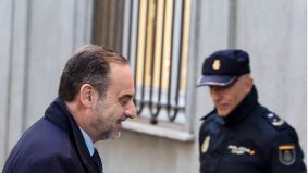 Ábalos se convierte en el primer diputado de la historia en entrar en prisión