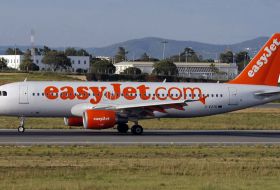 La mitad de los Airbus A320, paralizados por un error en su programa de control de vuelo