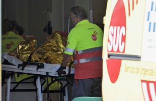 Cinco inmigrantes muertos en una nueva llegada masiva de 524 ilegales por El Hierro