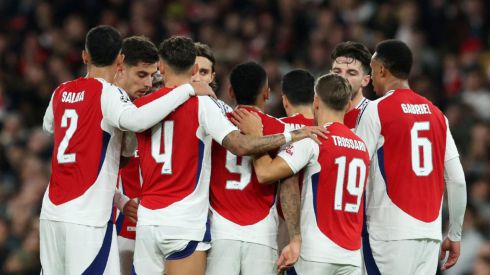 Premier League. El Arsenal mantiene su órdago y el Liverpool, su pena