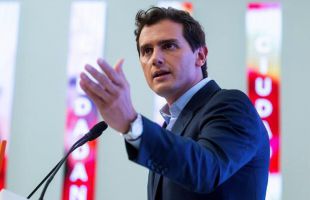 Albert Rivera: 'A mí no me mueven ni la tarjeta de visita ni la nómina'
