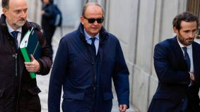 El juez retira el pasaporte a dos exdirectivos de Acciona implicados en la trama de Cerdán