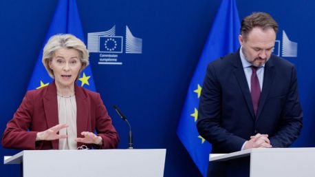 La UE acuerda dejar de importar gas natural a Rusia y eliminar gradualmente el petróleo