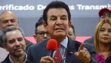Elecciones en Honduras: Nasralla adelanta al candidato de Trump tras tres días de recuento