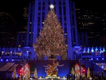 Así ha sido el encendido del árbol navideño de Rockefeller Center