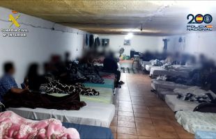 Once detenidos por explotación laboral a 300 inmigrantes que vivían en condiciones indignas