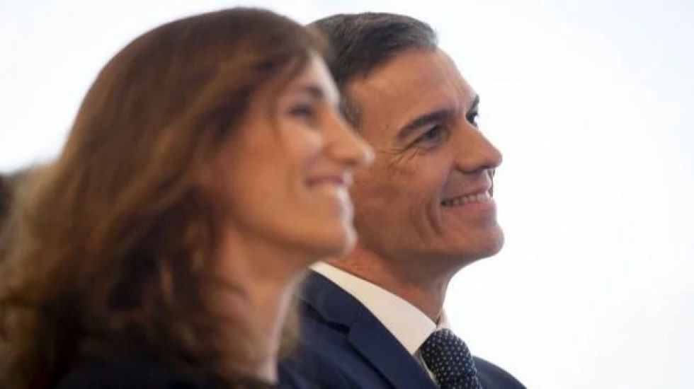 Sánchez, contra Ayuso: Sanidad trabaja para limitar la gestión privada en los hospitales públicos