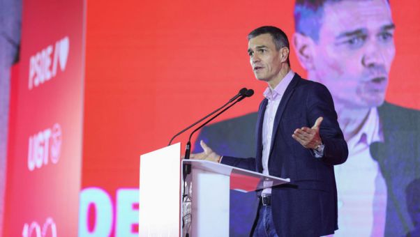 'La que tiene que pedir perdón es Ayuso”, afirma el socialista.