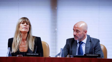 El codirector de la cátedra de Begoña Gómez, suspendido de empleo y sueldo por tres meses