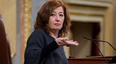 La presidenta del Congreso señala al PSOE: 'No son bienvenidos comportamientos machistas'