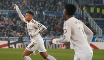 LaLiga. El Real Madrid gana puntos y tiempo en Mendizorroza