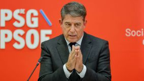El líder del PSdeG descarta dimitir pese a las críticas por su gestión de las denuncias