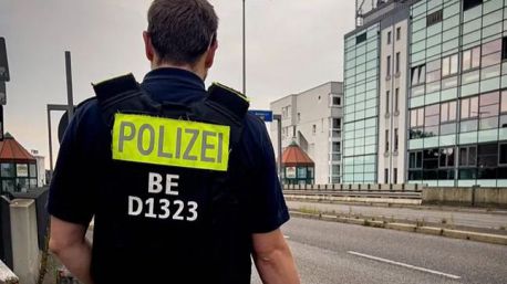 Tres heridos tras embestir un coche contra una parada de autobús en el oeste de Alemania