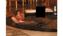 Clinton en un jacuzzi, fiestas con Jagger y Jackson figuran en los archivos de Epstein