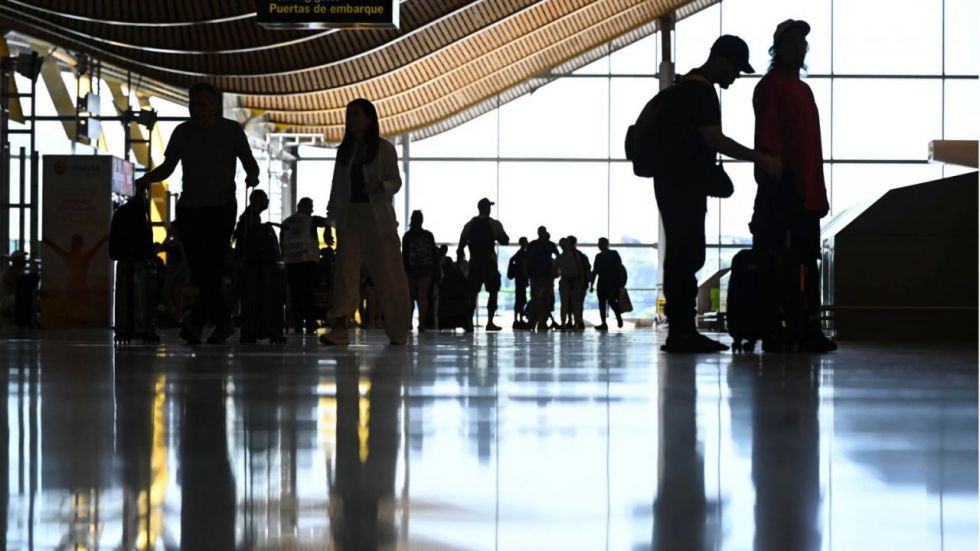 Un jabalí obliga a cerrar durante horas el aeropuerto de La Coruña