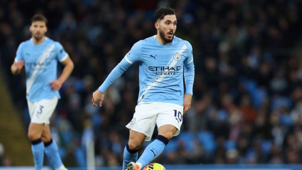 Premier League. Cherki le brinda al City y a Guardiola una Navidad feliz