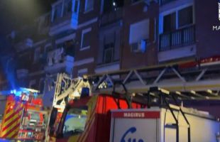 Cuatro miembros de una familia, heridos en el incendio de un piso en Madrid