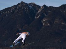 Con este asombroso salto ha conquistado Prevc la tradicional prueba de saltos de Año Nuevo