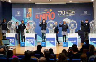 Hacienda se quedará con 32.000 euros de cada primer premio de la lotería del Niño