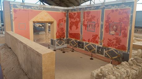 La 'minipompeya' de Alcalá de Henares exhibe al público su sala de culto a los dioses romanos