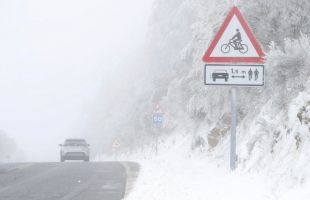 Estado de las carreteras: más de 60 vías afectadas por nieve, casi todas de la red secundaria