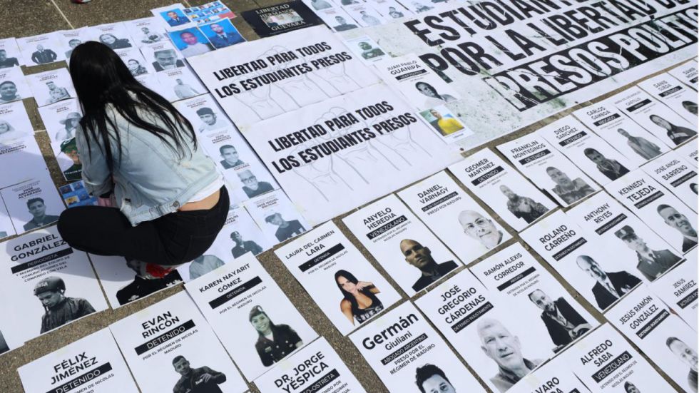 Venezuela libera a una mujer con nacionalidad española que ya se encuentra camino a Madrid