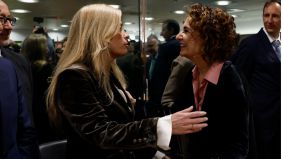 Montero negociará en el Congreso el plan fiscal de Cataluña para saltarse el veto de la autonomías