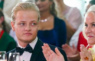 El hijo de Mette-Marit de Noruega admite haber transportado varios kilos de marihuana