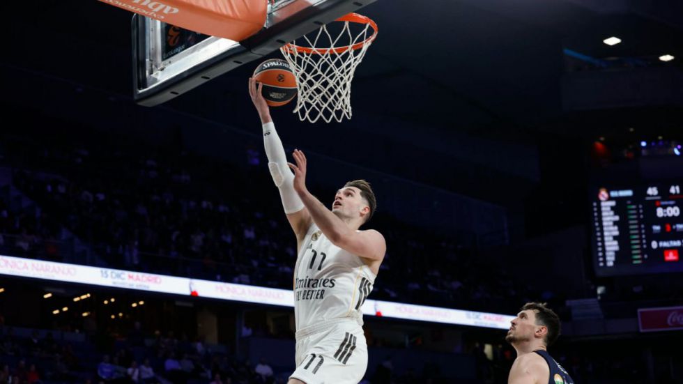 ACB. El Real Madrid sigue volando en España