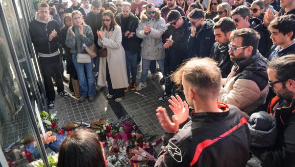 Puente, que en los últimos días ha defendido que el tráfico ferroviario es seguro, ha culpado en Twitter al 'destrozo meteorológico'.
