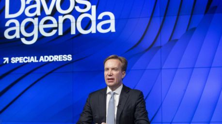 El Foro Económico Mundial investiga a su presidente por contactos con Jeffrey Epstein