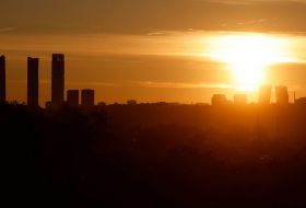 Las eléctricas comparecen esta semana en la comisión de investigación del apagón