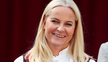 Mette-Marit lamenta su relación con Epstein y promete dar más explicaciones