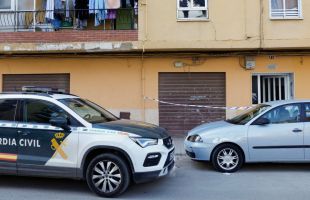 Se entrega el presunto asesino de un hombre de 46 años por arma de fuego en Catarroja