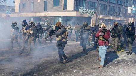 El Gobierno de Trump anuncia el fin del despliegue del ICE en Minnesota