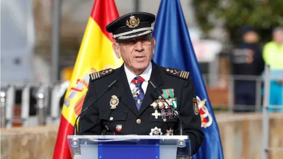Dimite el número dos de la Policía, investigado por una supuesta violación a una subordinada
