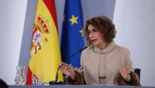 La ministra de Hacienda defiende a Borja Cabezón, señalado por fraude fiscal: 'No está investigado'