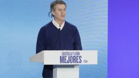 Feijóo afirma que 'todos los que critican' a Juan Carlos I 'no le llegan a la suela del zapato'