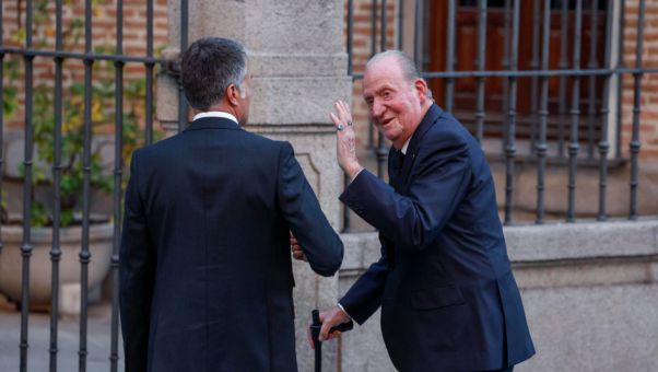 La Casa Real sale al paso del debate abierto sobre el regreso del padre del Rey.