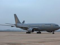 Salen de Irán los primeros 22 españoles, que llegarán este jueves a Madrid