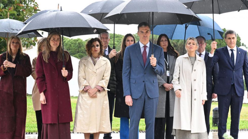 'Indignación' entre las víctimas de Adamuz por el 'desprecio' de Sánchez en su primera visita a Huelva