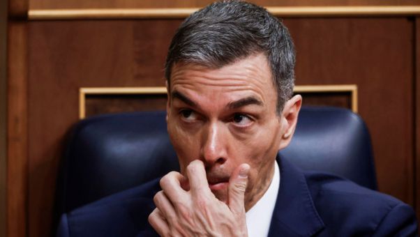 Tras su 'No a la guerra' fake, el presidente no someterá a votación parlamentaria el despliegue de la fragata Cristóbal Colón en el Mediterráneo oriental.