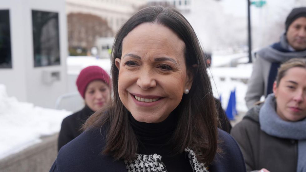 Trump reconoce formalmente al Gobierno de Delcy Rodríguez y se reúne con María Corina Machado