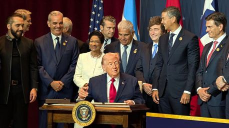 La broma de Trump ante mandatarios hispanoamericanos: 'No voy a aprender vuestro maldito idioma'