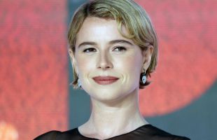 Jessie Buckley dice que actuar le ayudó a superar un trastorno alimentario