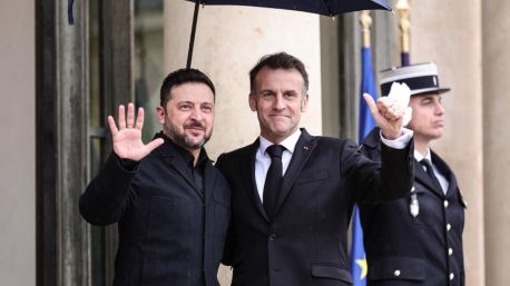 Zelenski critica la decisión de Trump de comprar petróleo ruso: 'No ayuda a la paz'