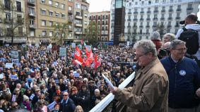 El 'No a la guerra' de Sánchez pincha: sólo 5.000 personas se manifiestan en Madrid